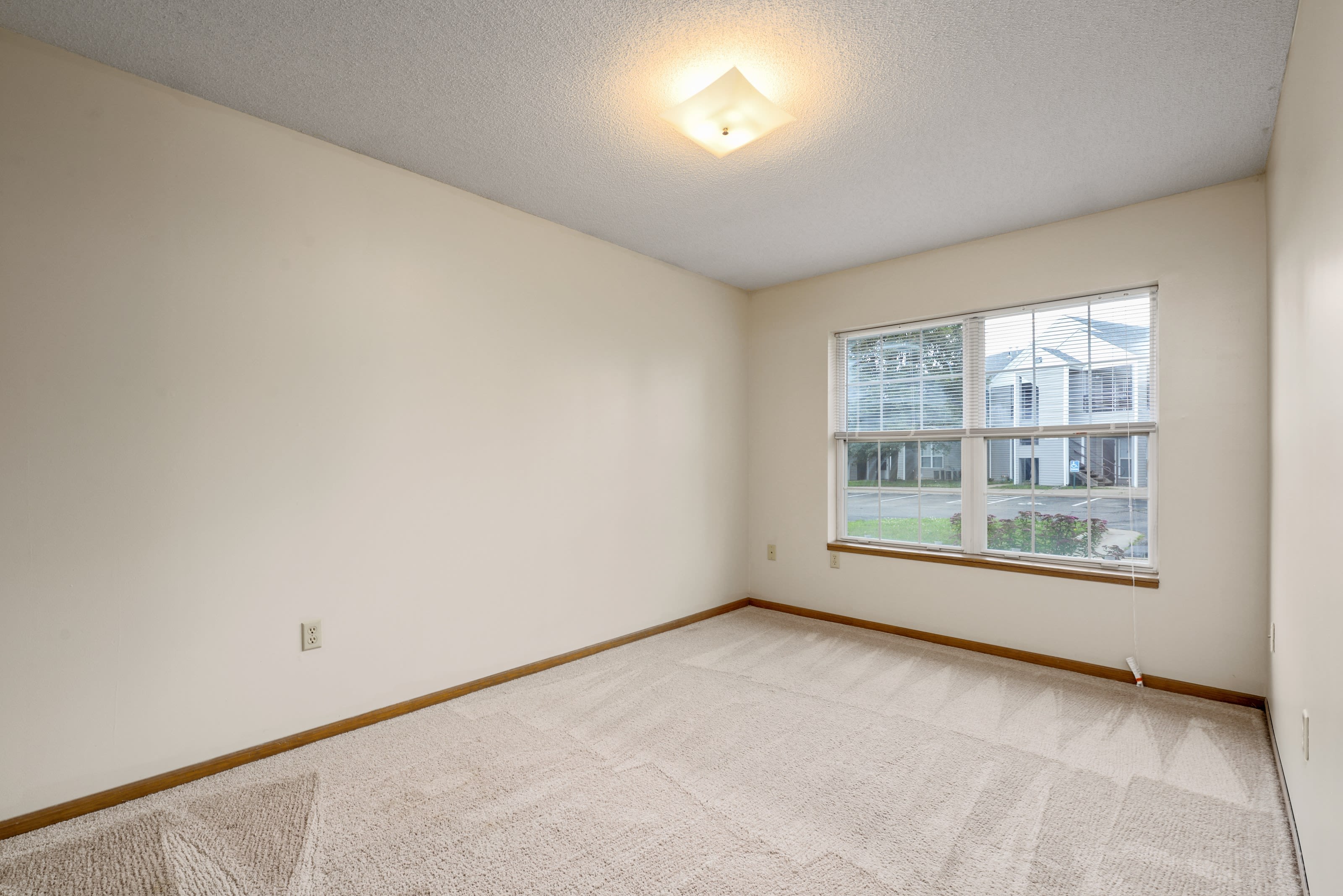 Shawnee Lake Apartments Apartments in Topeka, KS RENTCafe